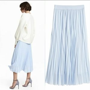 NWT Pleated Skirt - Light Blue - Size 12 - H&M